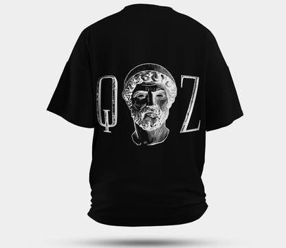 Oversize‑Unisex‑T‑Shirt „QZ Antik‑Kopf“ – Schwarz